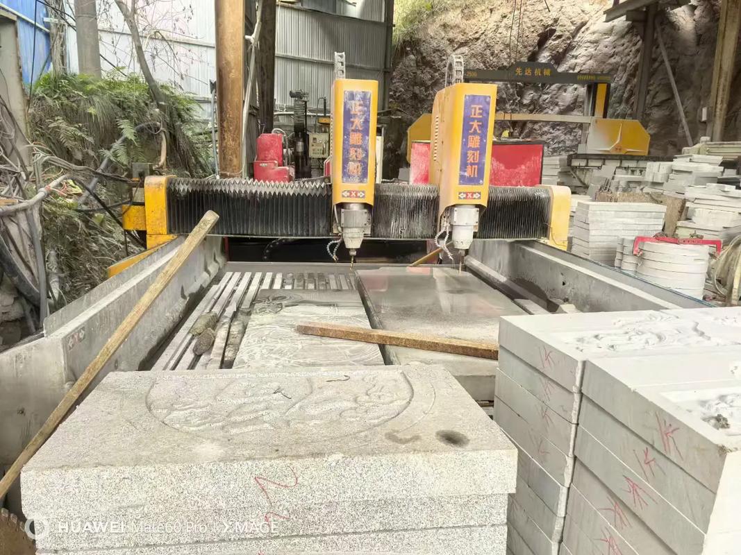 雙頭并進(jìn)，效率倍增 耐斯1825雙頭雕刻機(jī)在現(xiàn)代石材加工中的應(yīng)用